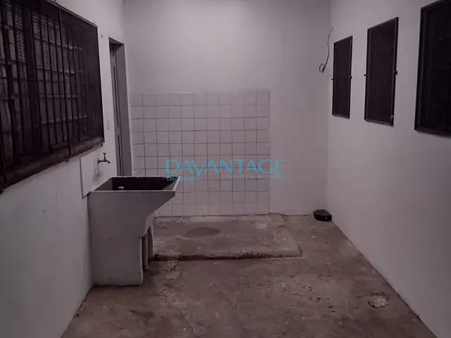 Prédio à venda ou para alugar, no bairro Vila Anastácio em São Paulo