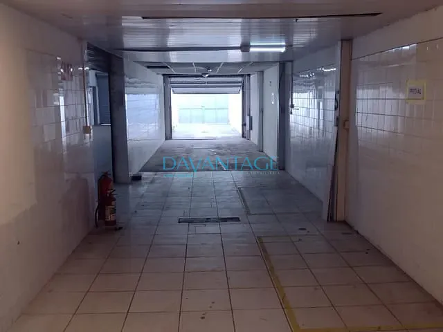 Prédio à venda ou para alugar, no bairro Vila Anastácio em São Paulo