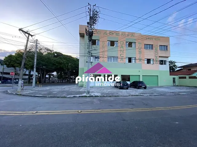 Prédio com 775m², à venda, no bairro Jardim Petrópolis em São José dos Campos