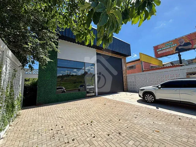 Prédio para alugar, no bairro Canabarro em Teutônia