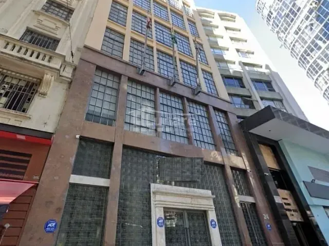 Prédio com 1m², à venda, no bairro Centro Histórico de São Paulo em São Paulo