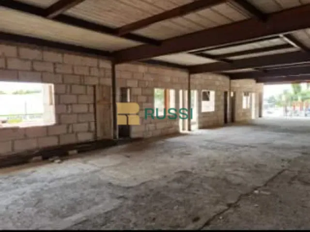 Prédio com 500m², à venda, no bairro Jardim Satélite em São José dos Campos