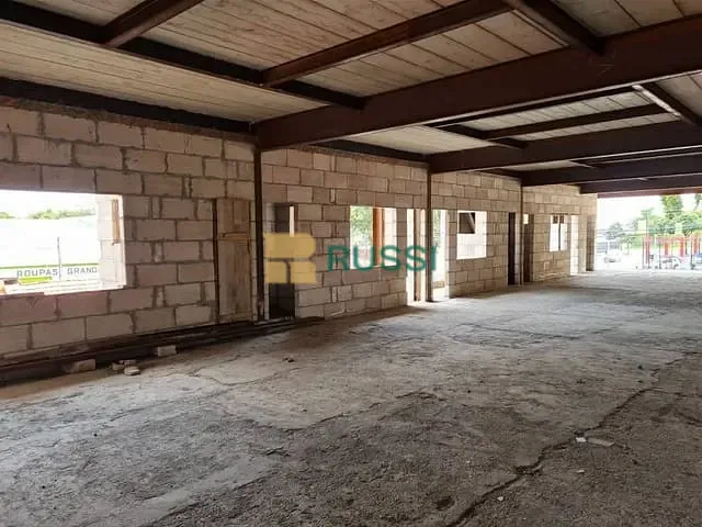 Prédio com 500m², à venda, no bairro Jardim Satélite em São José dos Campos
