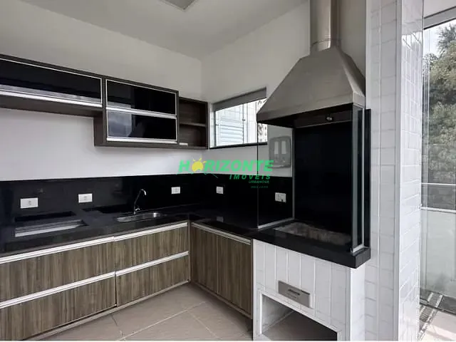 Prédio com 220m², à venda, no bairro Jardim Apolo em São José dos Campos