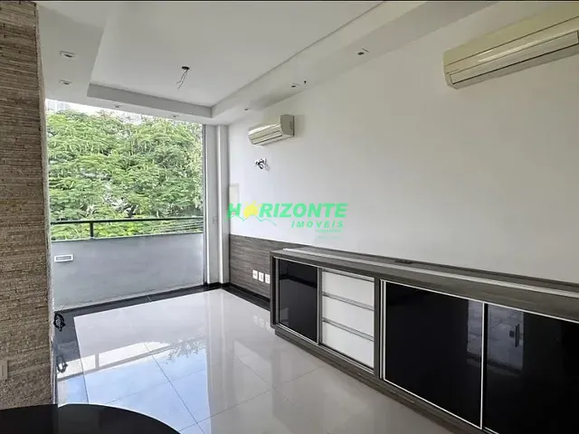 Prédio com 220m², à venda, no bairro Jardim Apolo em São José dos Campos