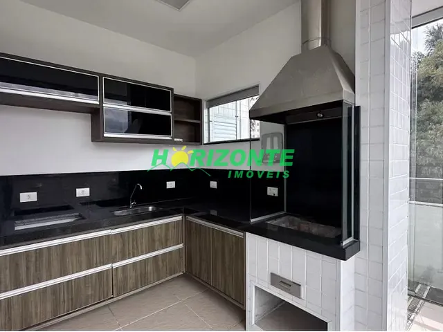 Prédio com 220m², à venda, no bairro Jardim Apolo em São José dos Campos