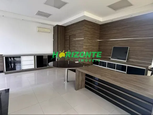 Prédio com 220m², à venda, no bairro Jardim Apolo em São José dos Campos