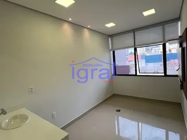 Prédio com 543m², para alugar, no bairro Centro em Diadema