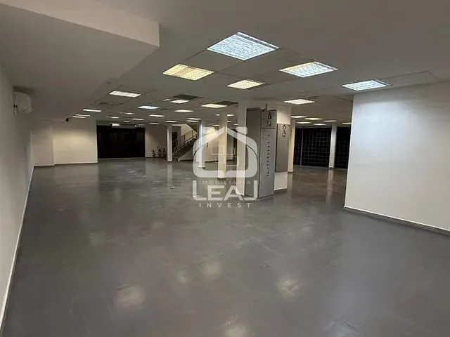 Prédio com 780m², à venda ou para alugar, no bairro Pirajussara em São Paulo
