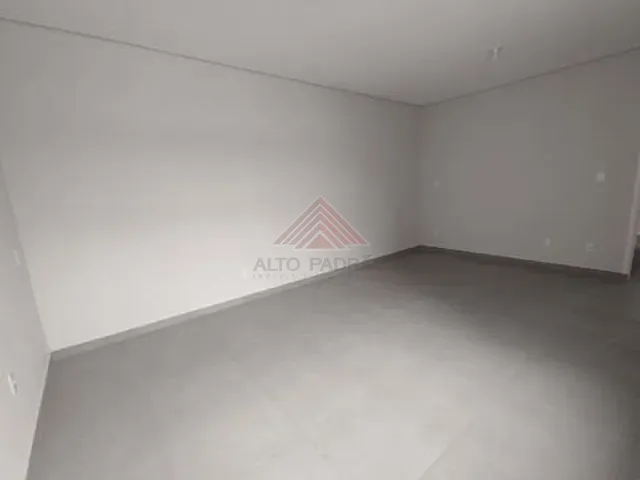 Prédio com 400m², para alugar, no bairro Matriz em Mauá