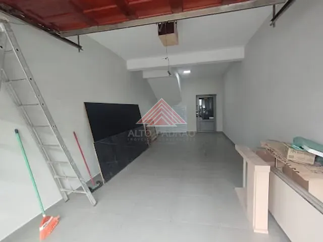 Prédio com 400m², para alugar, no bairro Matriz em Mauá