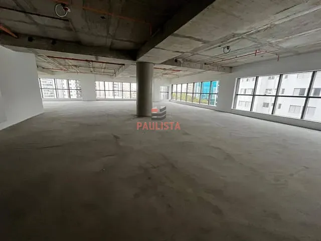 Prédio com 6847m², para alugar, no bairro Vila Guarani (Z Sul) em São Paulo