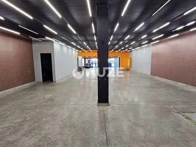 Prédio com 800m², à venda, no bairro Alto da Rua XV em Curitiba