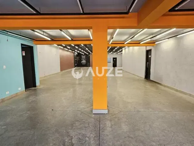 Prédio com 800m², à venda, no bairro Alto da Rua XV em Curitiba