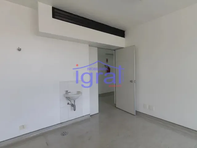Prédio para alugar, no bairro Indianópolis em São Paulo