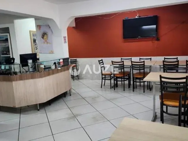 Prédio com 280m², à venda, no bairro Tarumã em Curitiba