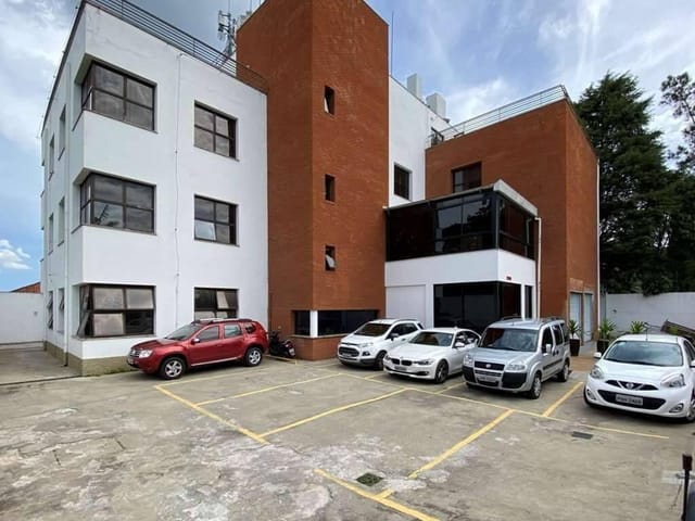 Prédio com 966m², à venda, no bairro Jardim Lambreta em Cotia