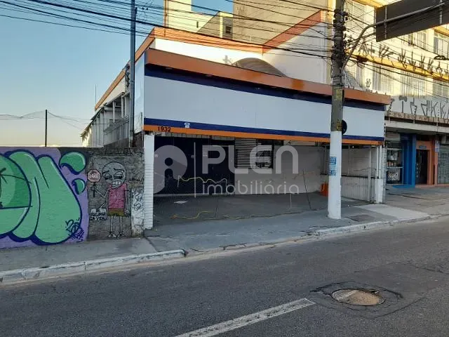 Prédio para alugar, no bairro Santana em São Paulo