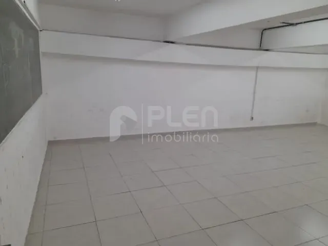 Prédio para alugar, no bairro Santana em São Paulo