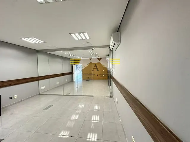Prédio à venda ou para alugar, no bairro Belém em São Paulo