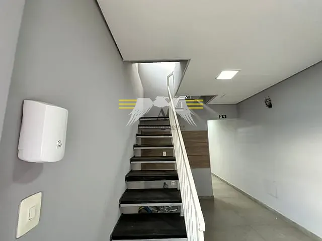 Prédio à venda ou para alugar, no bairro Belém em São Paulo