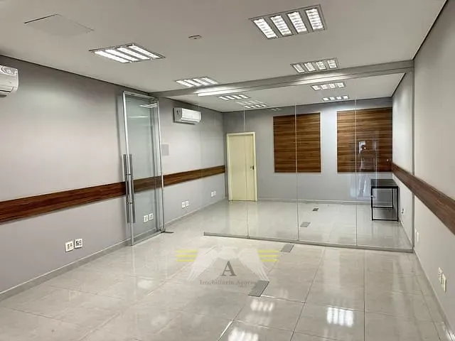 Prédio à venda ou para alugar, no bairro Belém em São Paulo