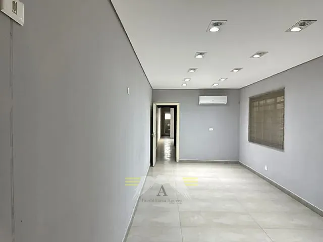 Prédio à venda ou para alugar, no bairro Belém em São Paulo