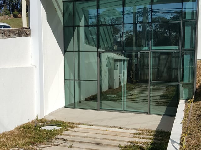 Prédio com 4209m², para alugar, no bairro Centro Cívico em Curitiba