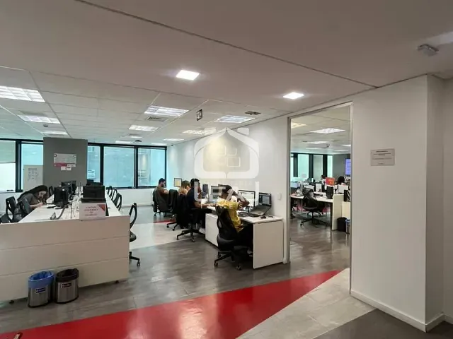 Prédio para alugar, no bairro Vila Olímpia em São Paulo