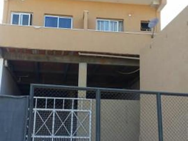Prédio com 260m², à venda, no bairro Jardim Penteado em Cajamar