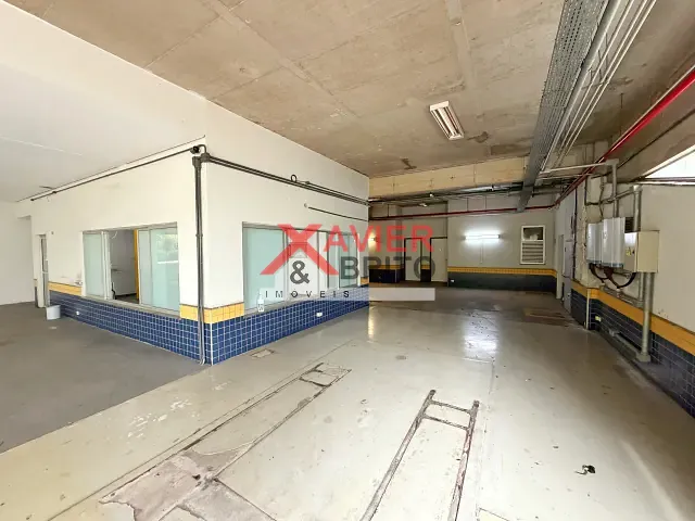 Prédio à venda, no bairro Vila Santana em São Paulo