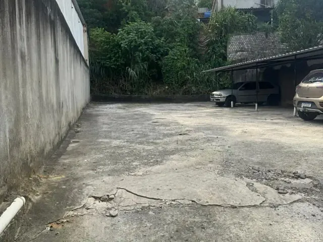 Prédio à venda, no bairro Parque Marilandia em Duque de Caxias