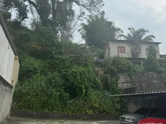 Prédio à venda, no bairro Parque Marilandia em Duque de Caxias