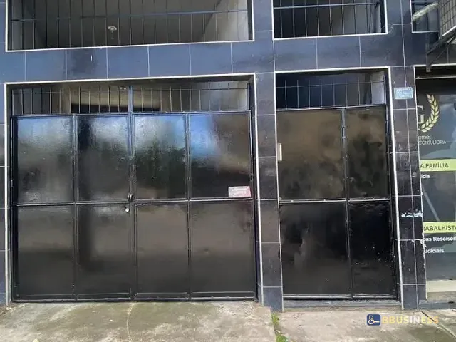 Prédio à venda, no bairro Parque Marilandia em Duque de Caxias
