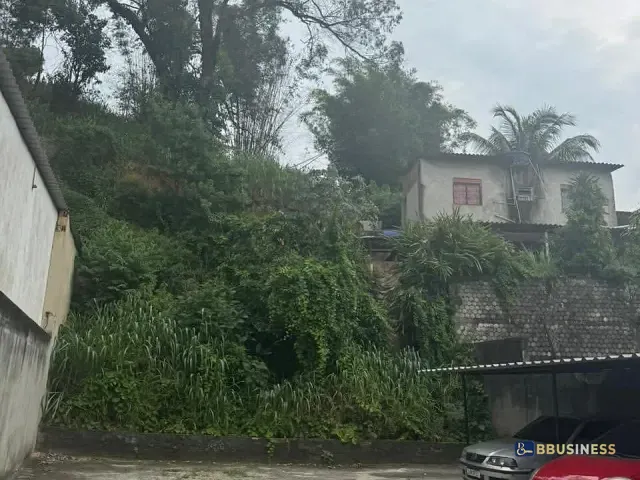 Prédio à venda, no bairro Parque Marilandia em Duque de Caxias