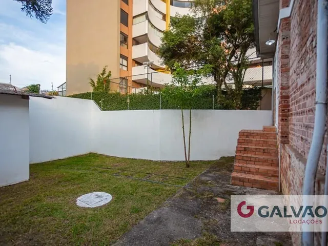 Prédio para alugar, no bairro Água Verde em Curitiba