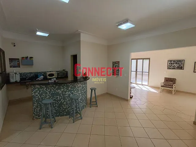 Prédio com 300m², à venda, no bairro Jardim Irajá em Ribeirão Preto