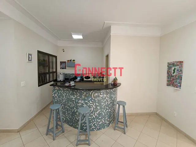 Prédio com 300m², à venda, no bairro Jardim Irajá em Ribeirão Preto