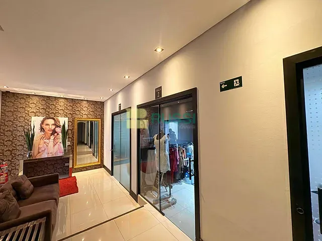 Prédio com 410m², à venda, no bairro Jardim São Dimas em São José dos Campos