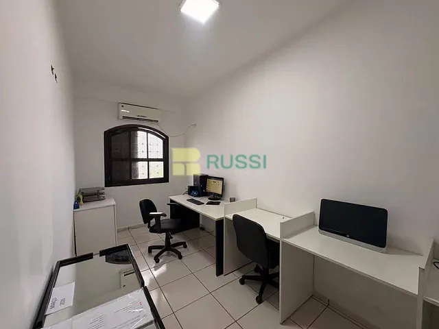 Prédio com 410m², à venda, no bairro Jardim São Dimas em São José dos Campos