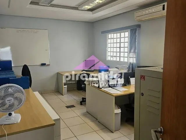 Prédio com 10m² 1 quarto e 1 banheiro, para alugar, no bairro Vila Adyana em São José Dos Campos