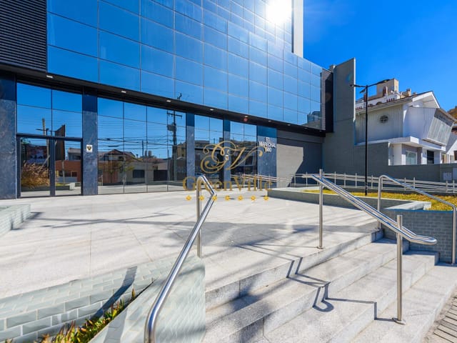 Prédio com 4107m², à venda, no bairro Alto da Rua XV em Curitiba