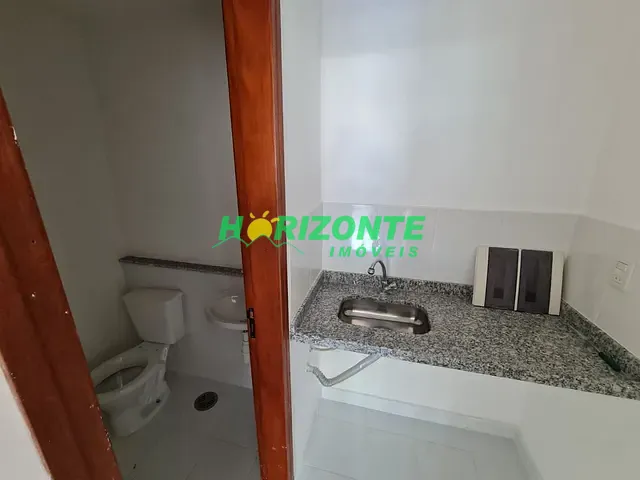 Prédio com 4000m², à venda ou para alugar, no bairro Jardim Satélite em São José dos Campos