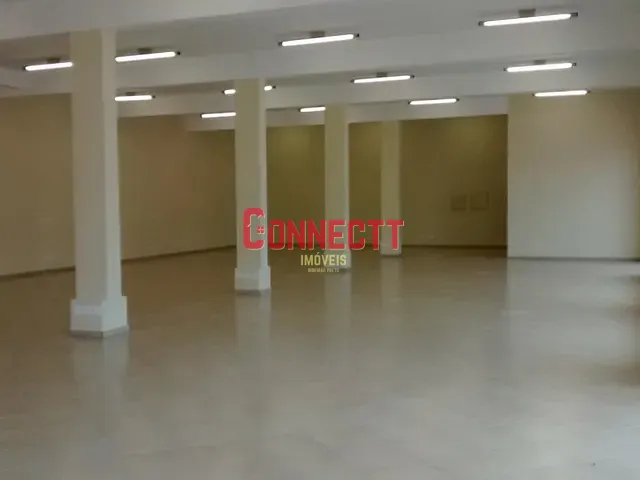 Prédio com 1000m², para alugar, no bairro Ribeirânia em Ribeirão Preto