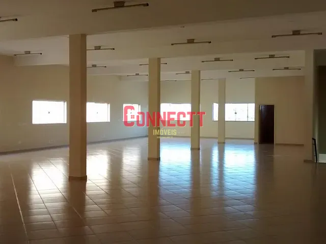 Prédio com 1000m², para alugar, no bairro Ribeirânia em Ribeirão Preto
