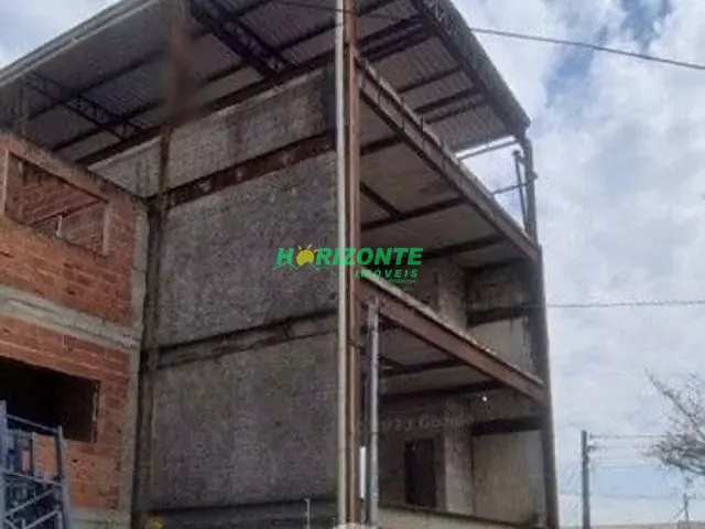 Prédio com 300m², à venda, no bairro Jardim Satélite em São José dos Campos