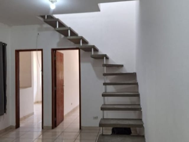 Prédio com 342m², à venda, no bairro Jardim Julio em Barueri