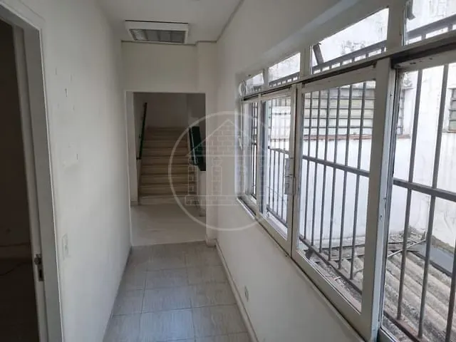 Prédio com 600m², para alugar, no bairro Jardim Prudência em São Paulo