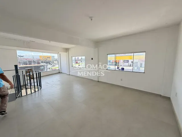 Prédio para alugar, no bairro Coqueiro em Ananindeua