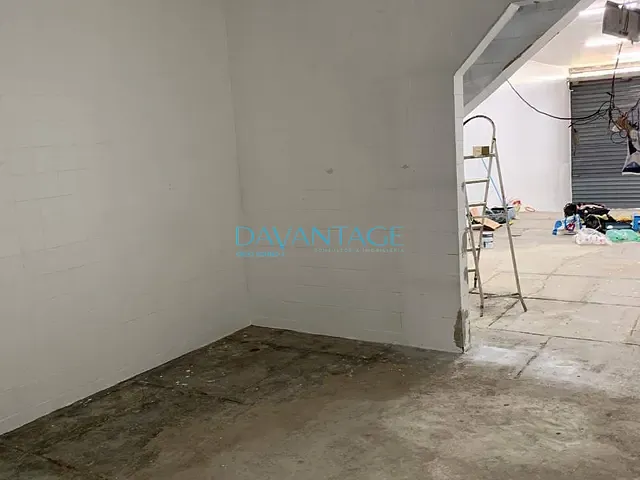 Prédio com 109m², para alugar, no bairro Vila Anastácio em São Paulo